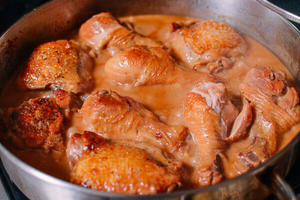 阿多博卤鸡 - Chicken Adobo的做法 步骤5