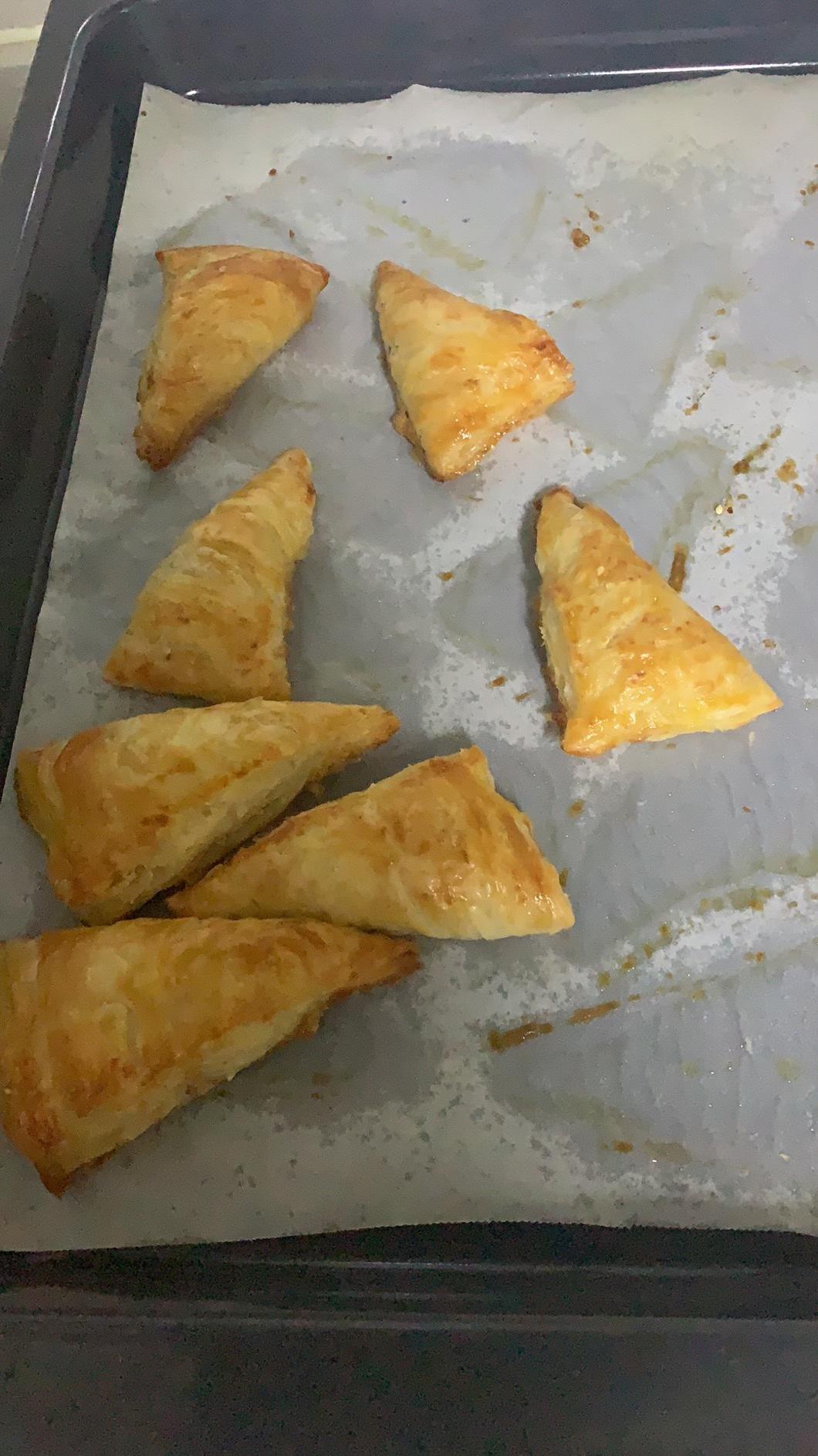 手抓饼版榴莲酥的做法