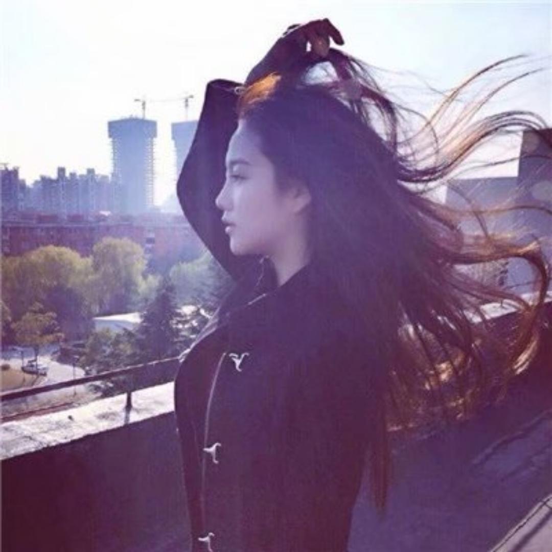 吃糖糖哼