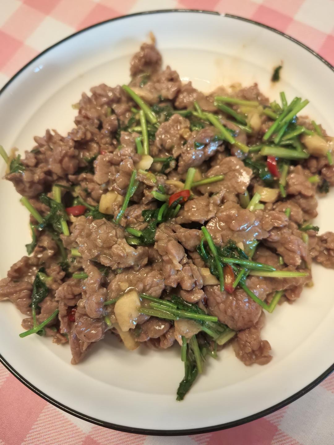 香菜炒牛肉