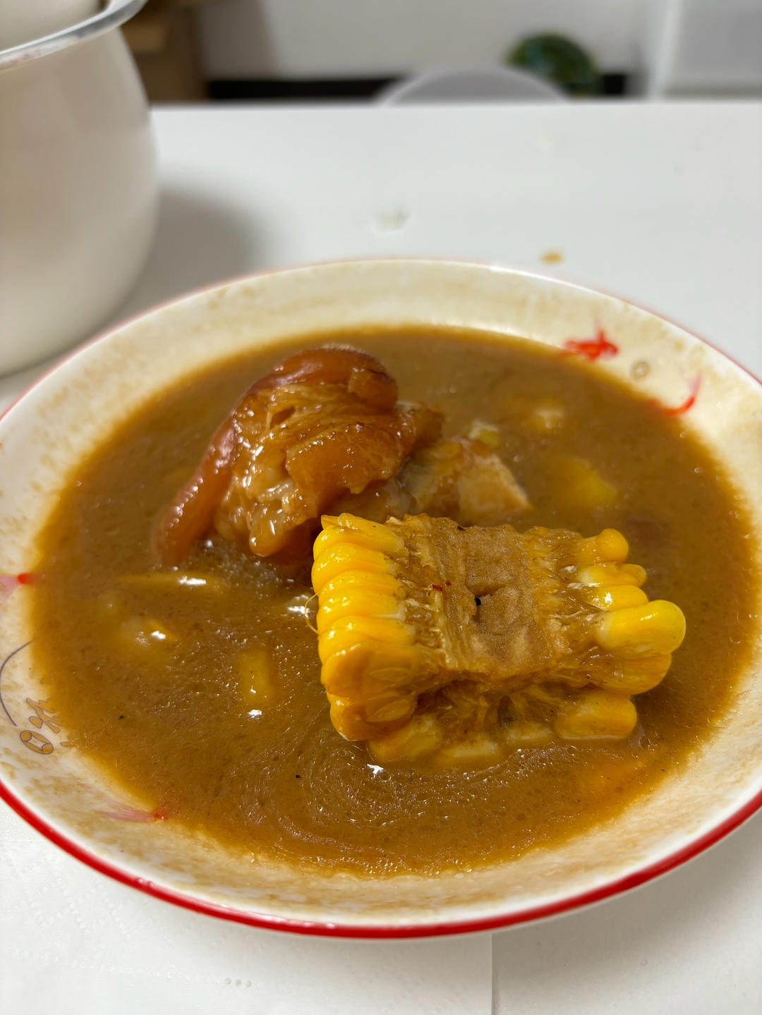 美味的家常菜：红烧猪蹄