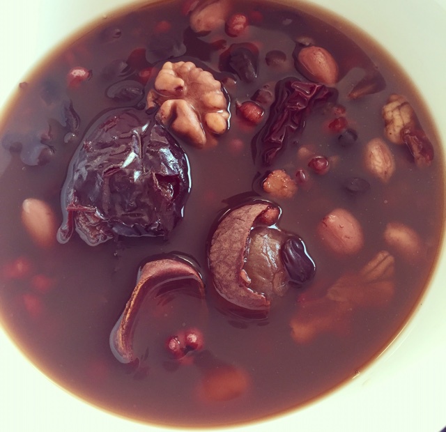 红豆薏米粥 (Red Bean and Pearl Barley Congee)