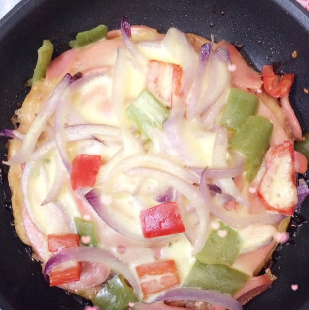 平底锅脆底香肠披萨