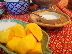 在泰国学厨 | 史上最正宗的泰式芒果糯米饭（没有之一）的做法 步骤11