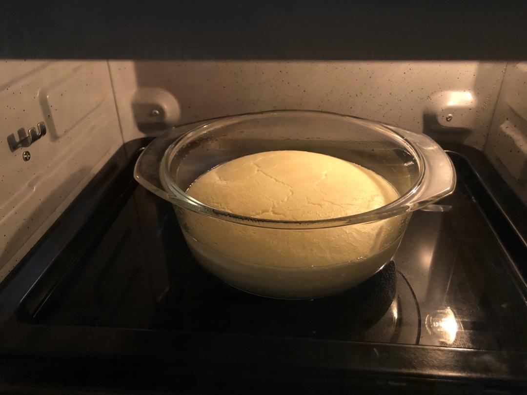 不开裂不回缩不掉皮的酸奶水浴法蛋糕