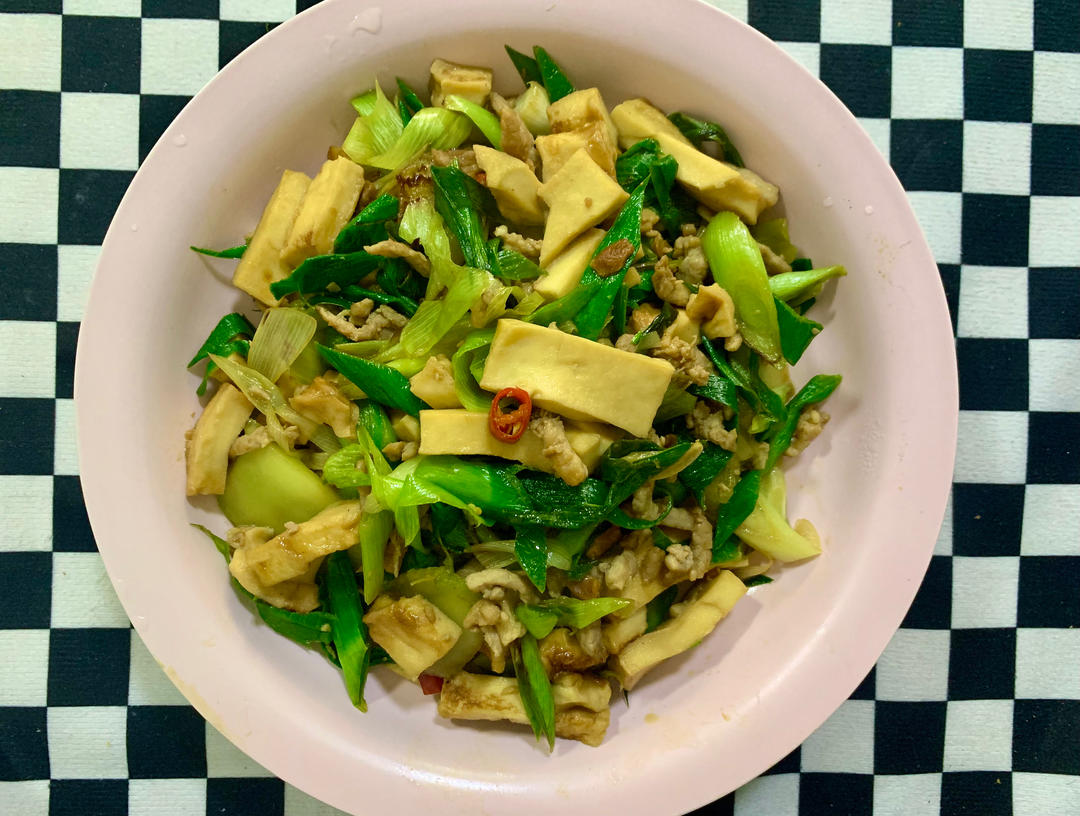 豆干炒蒜苗