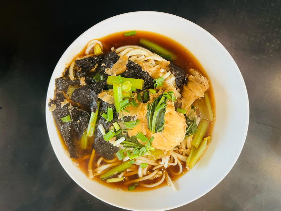 意面秒变日式拉面！轻松做札幌味增拉面（无需熬汤,现做现吃）