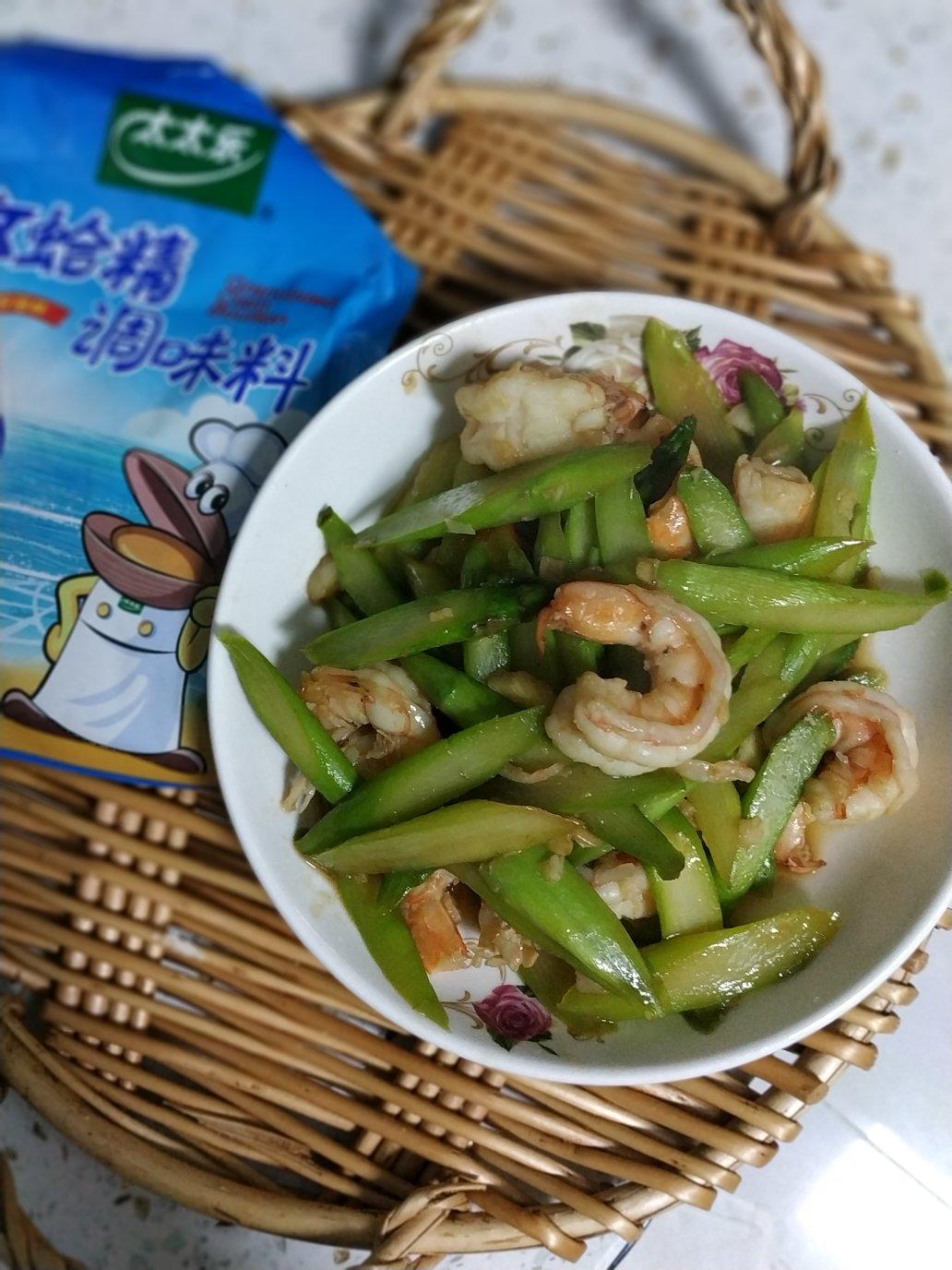 健康低卡家常菜 - 西兰花虾仁木耳炒蛋