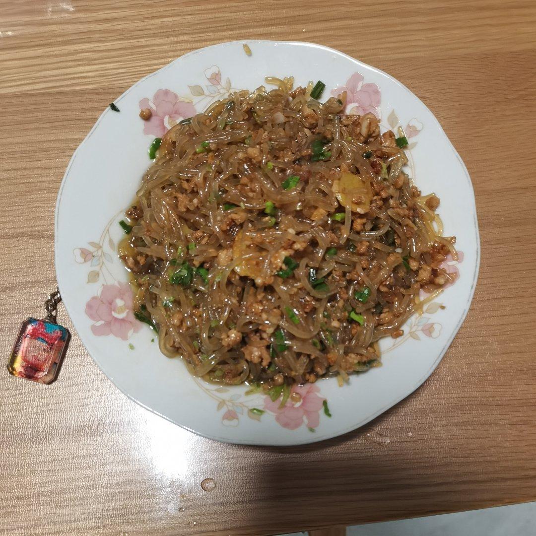 蚂蚁上树