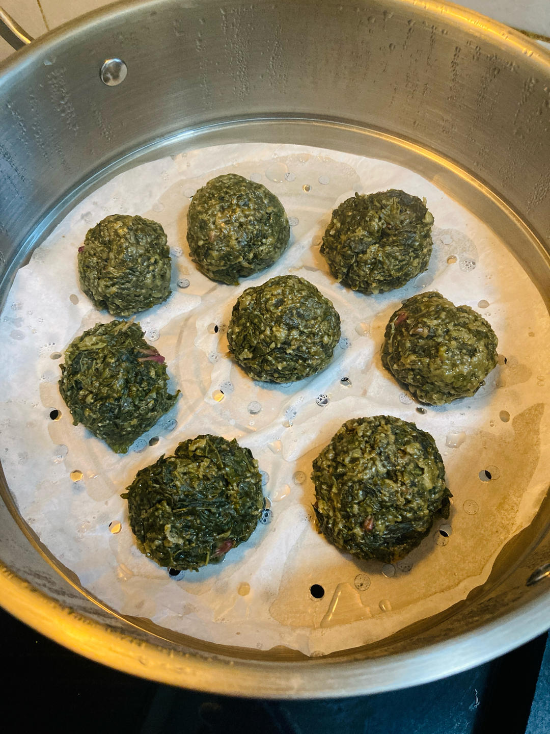 超好吃的红薯叶窝窝头