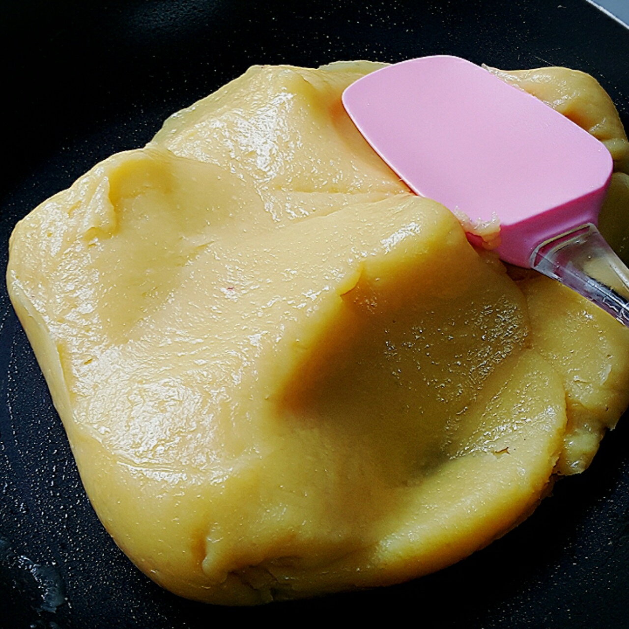 榴莲芝士冰皮月饼