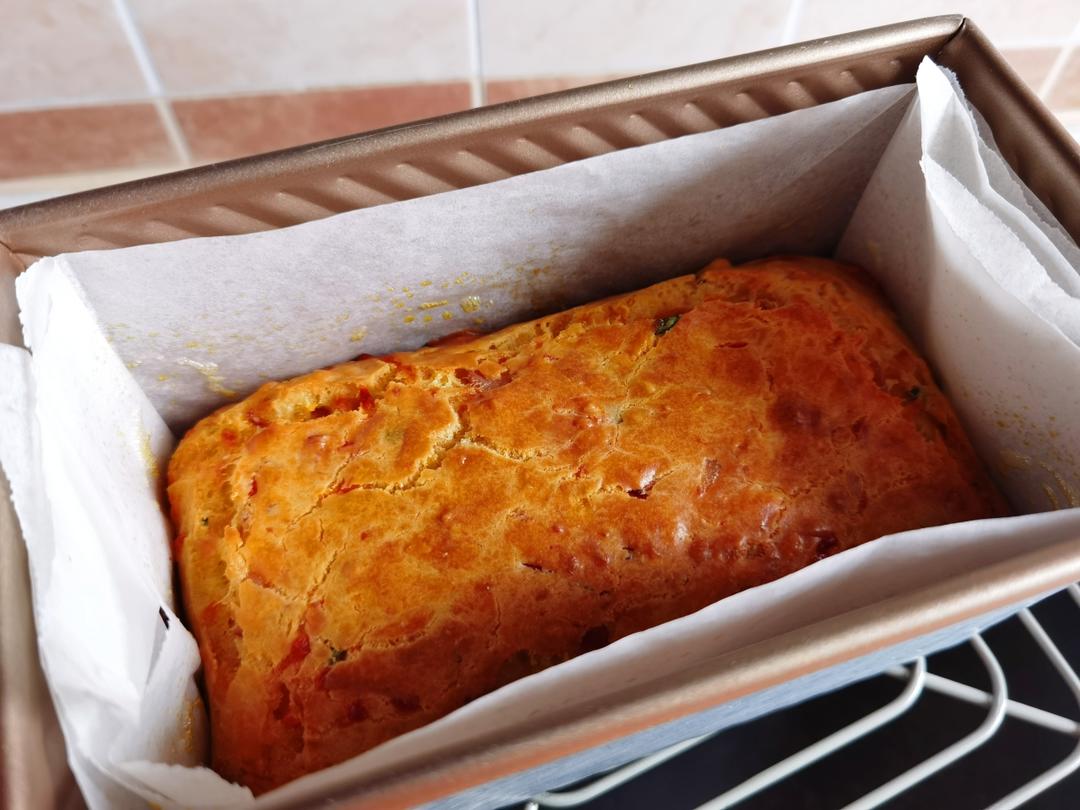 鸡蛋奶酪火腿吐司