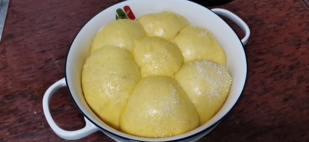 苹果馅蒸面包