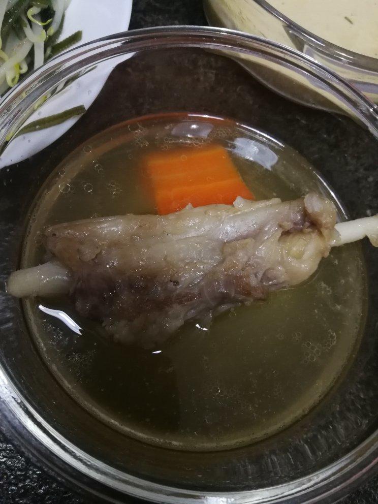 韩式牛骨汤，简单粗暴的滋补靓汤