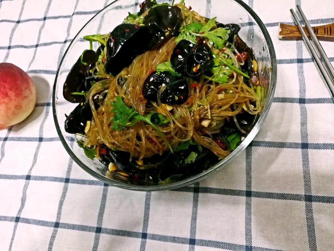 凉拌木耳粉丝