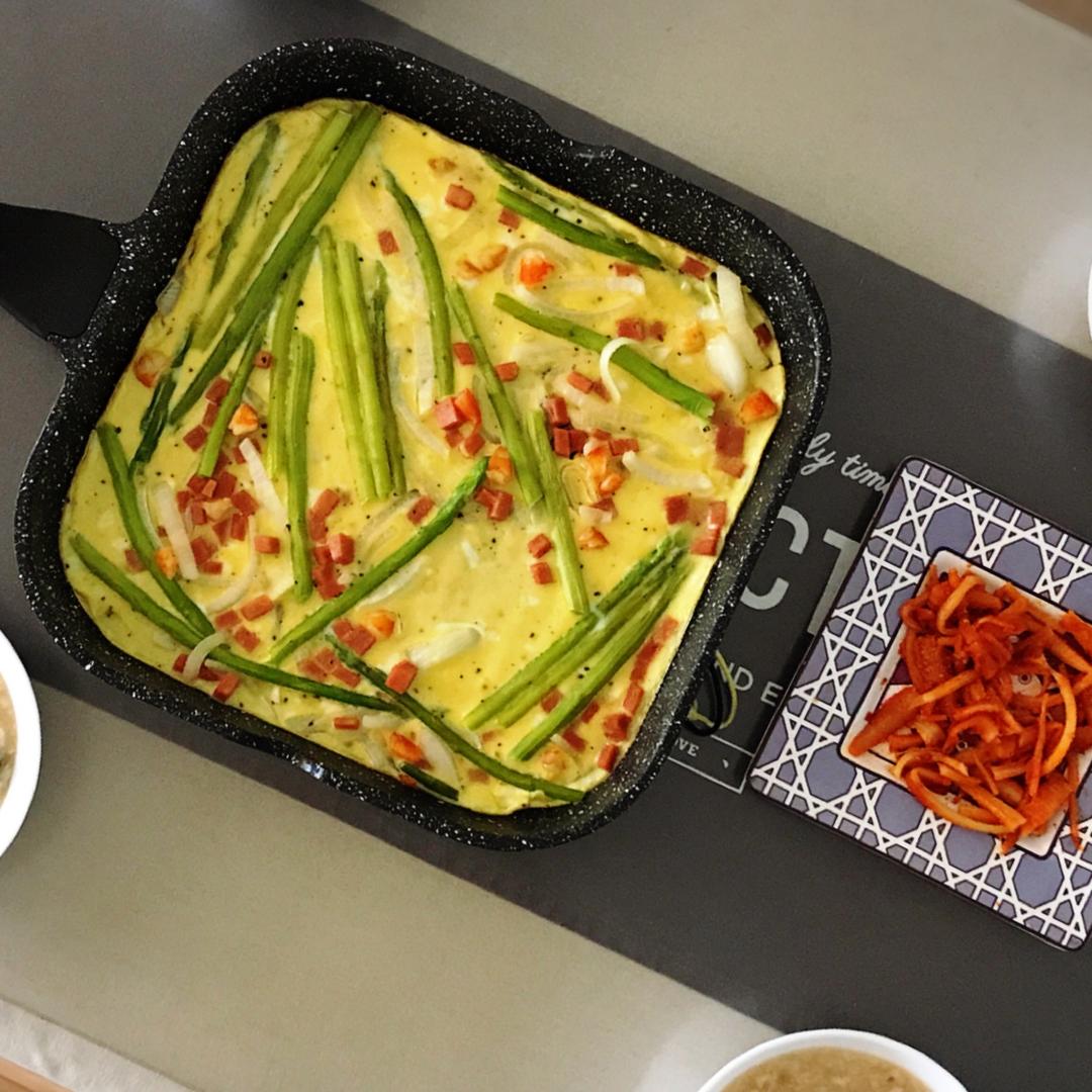 芦笋虾仁早餐蛋饼