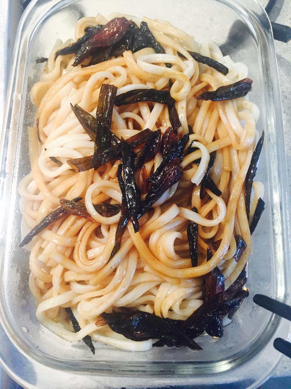 简单好吃的葱油面