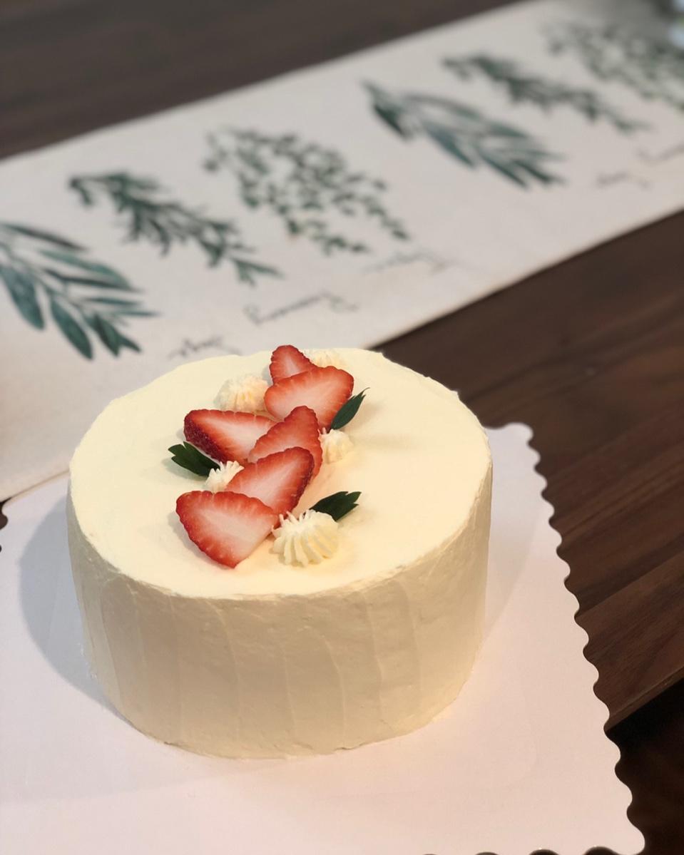 【视频】超详细！蛋糕抹面全过程~|知味人生