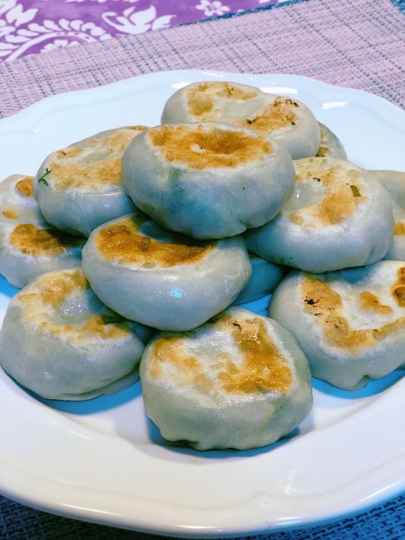 茴香鸡蛋馅饼