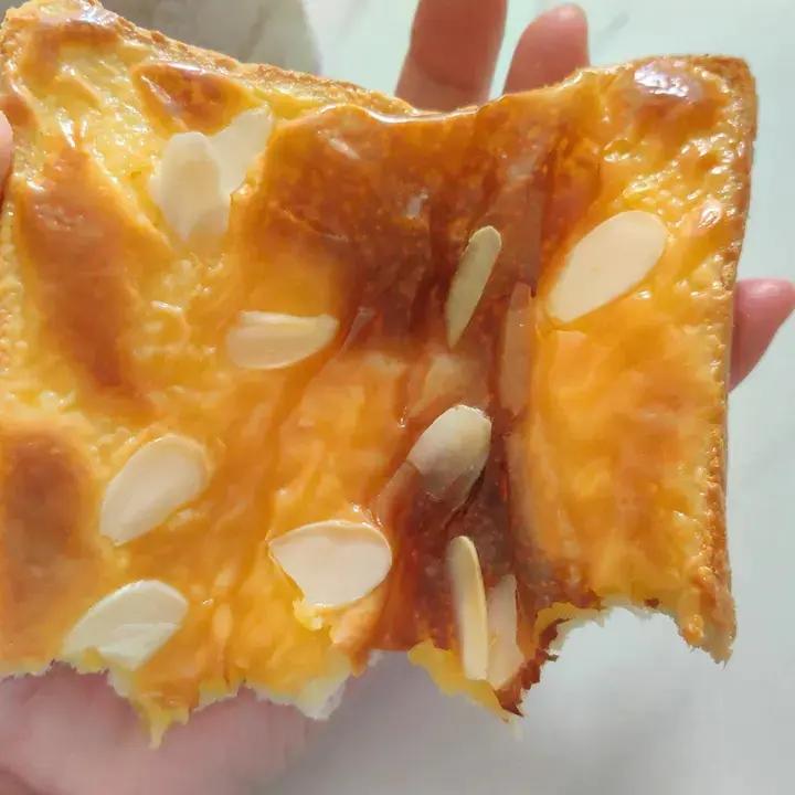 零失败快手岩烧乳酪(熔岩吐司)十分钟网红早餐，好吃哭