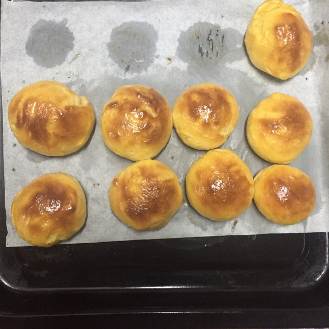 黄油牛角包
