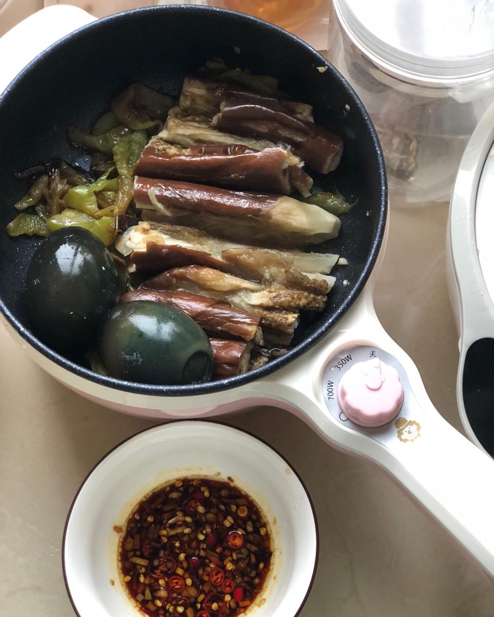 【正宗湘菜】擂辣椒皮蛋