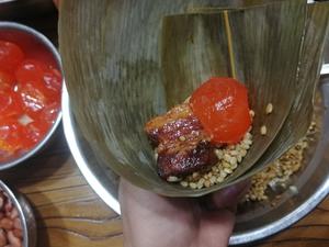 自制❗️咸蛋黄肉粽❗️详细步骤的做法 步骤8