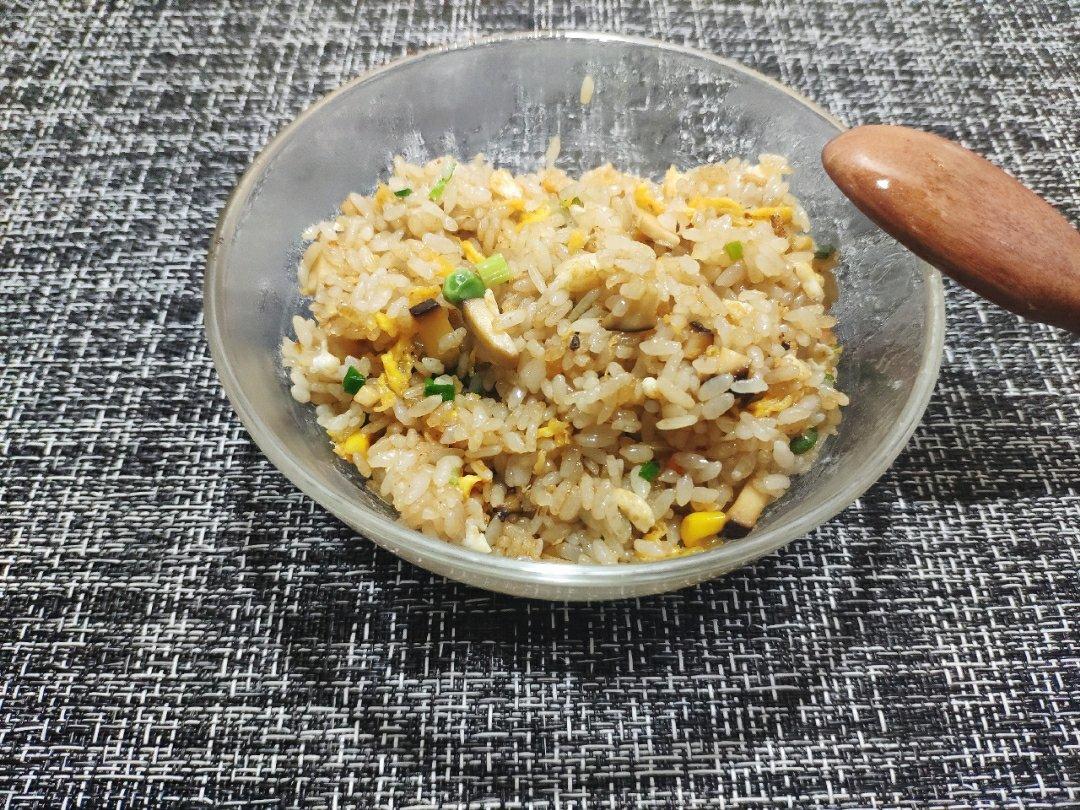 厨师长教你“蛋炒饭”如何做才好吃，答案都在这里面！