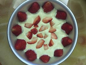 草莓香草慕斯蛋糕的做法 步骤7