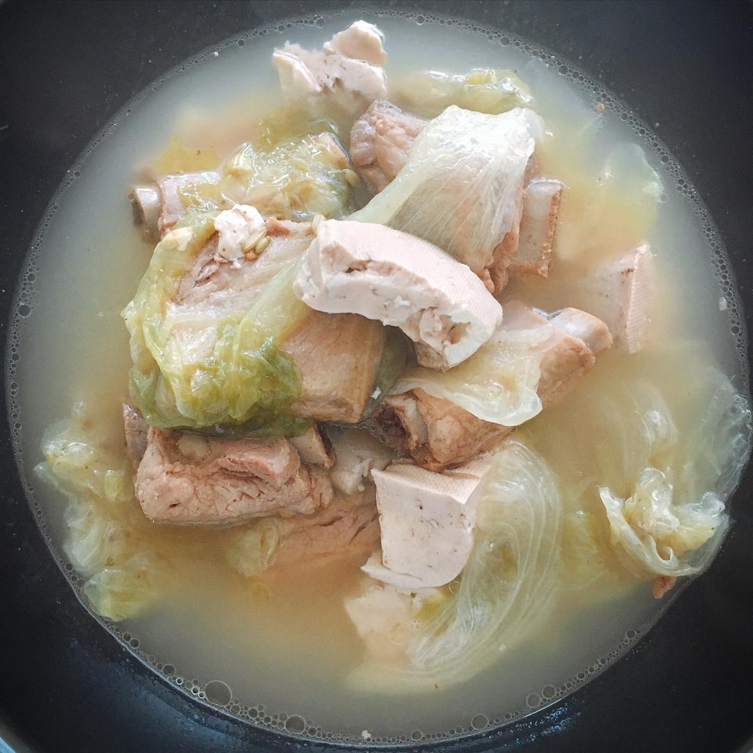 排骨白菜豆腐汤