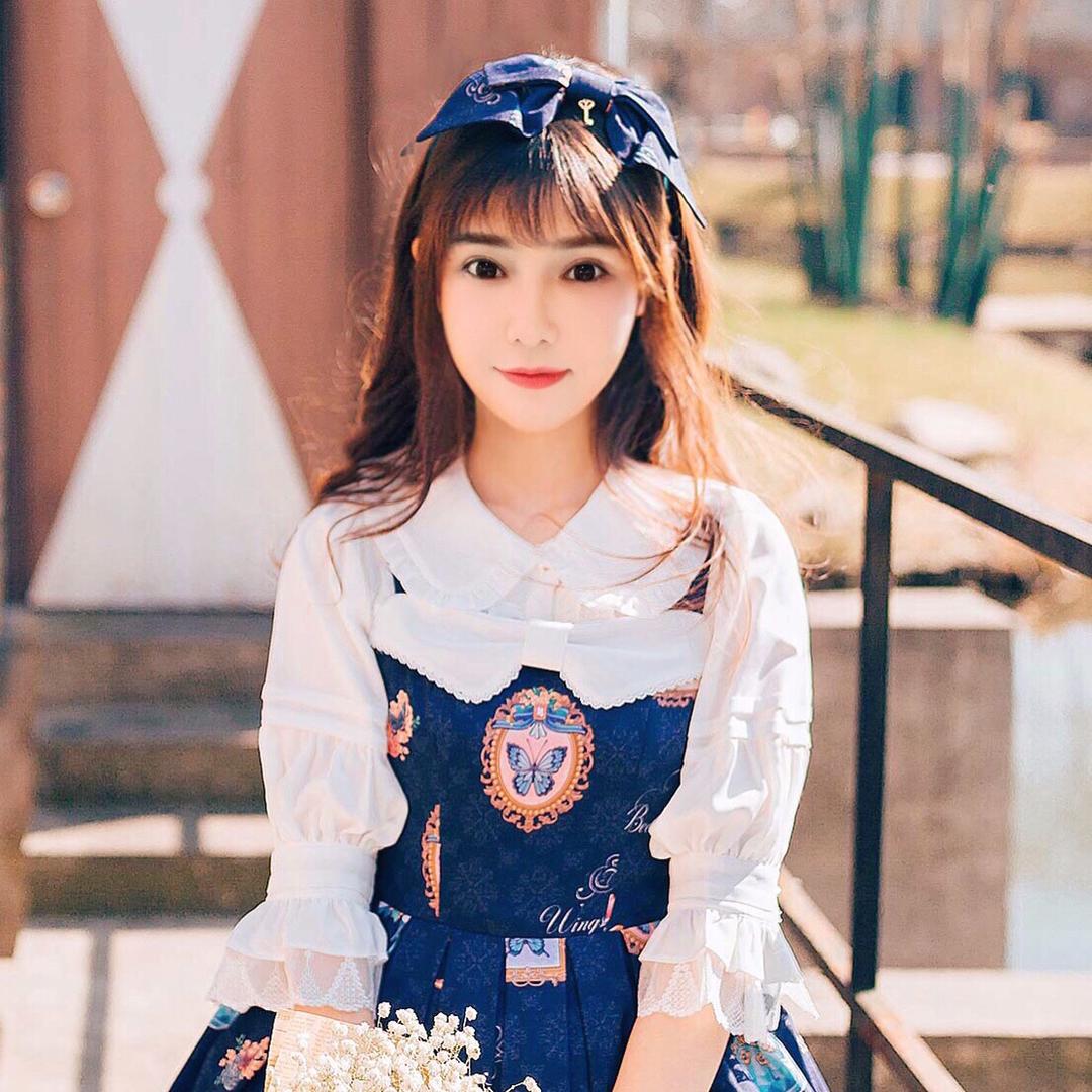 淡妆艳抹