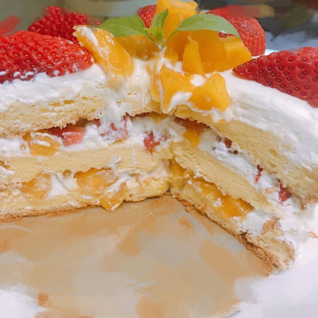 草莓芒果奶油蛋糕