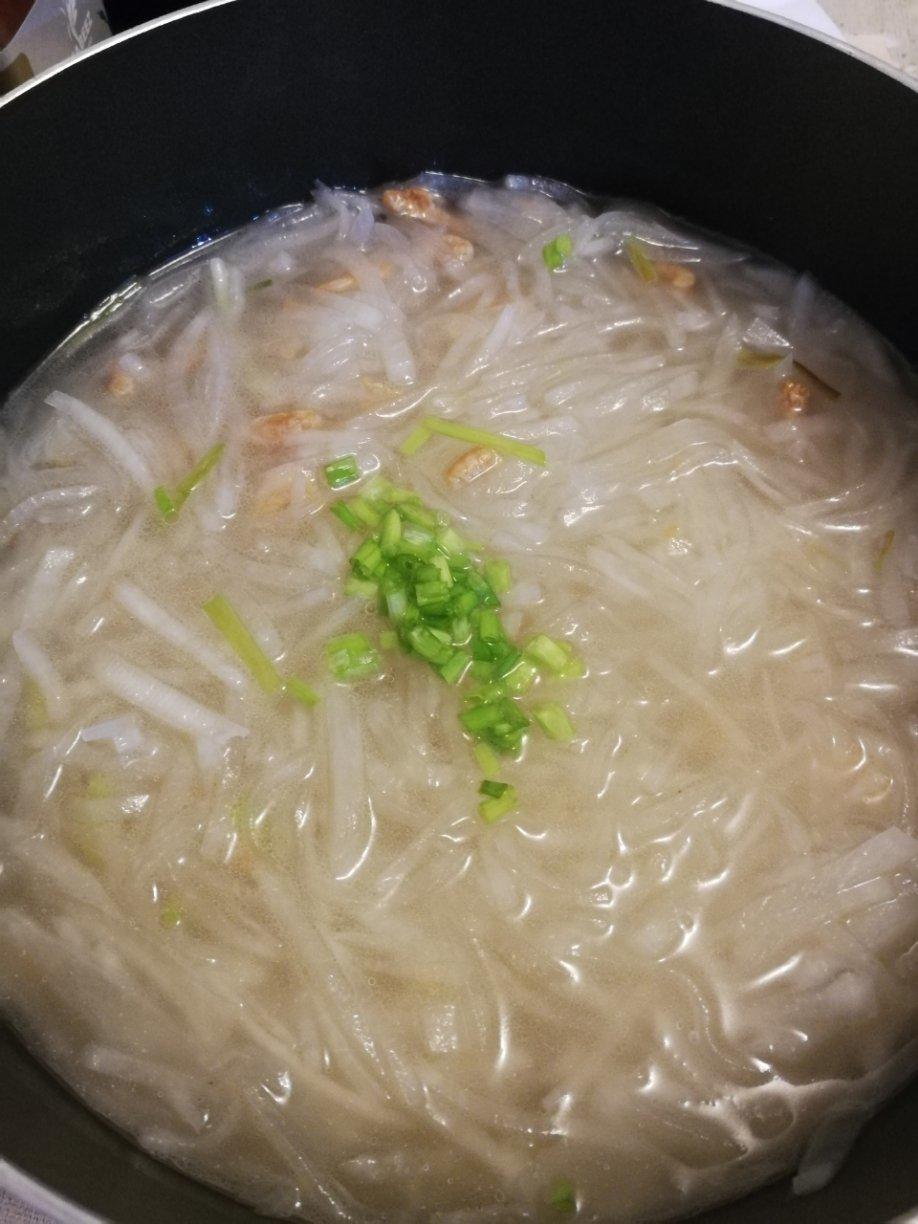 素莲锦食做的虾皮萝卜丝汤