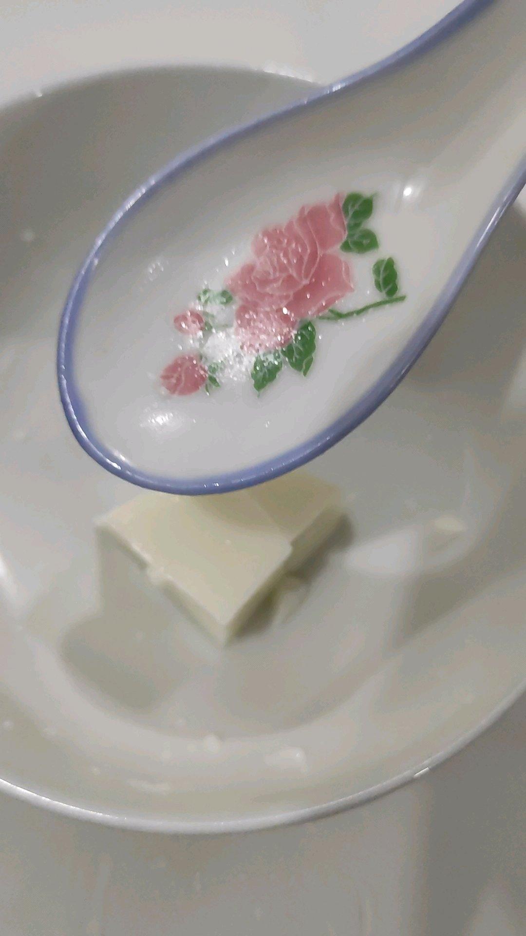 粒粒芒果椰汁冻糕