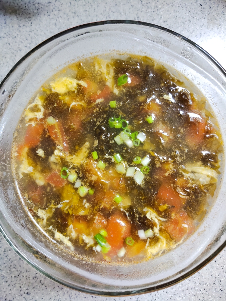 番茄紫菜蛋花汤，快手又解暑的做法