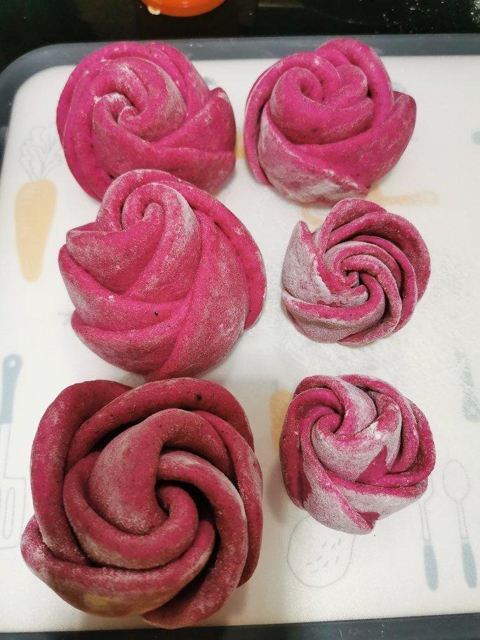 潇潇雨歇520做的火龙果玫瑰馒头