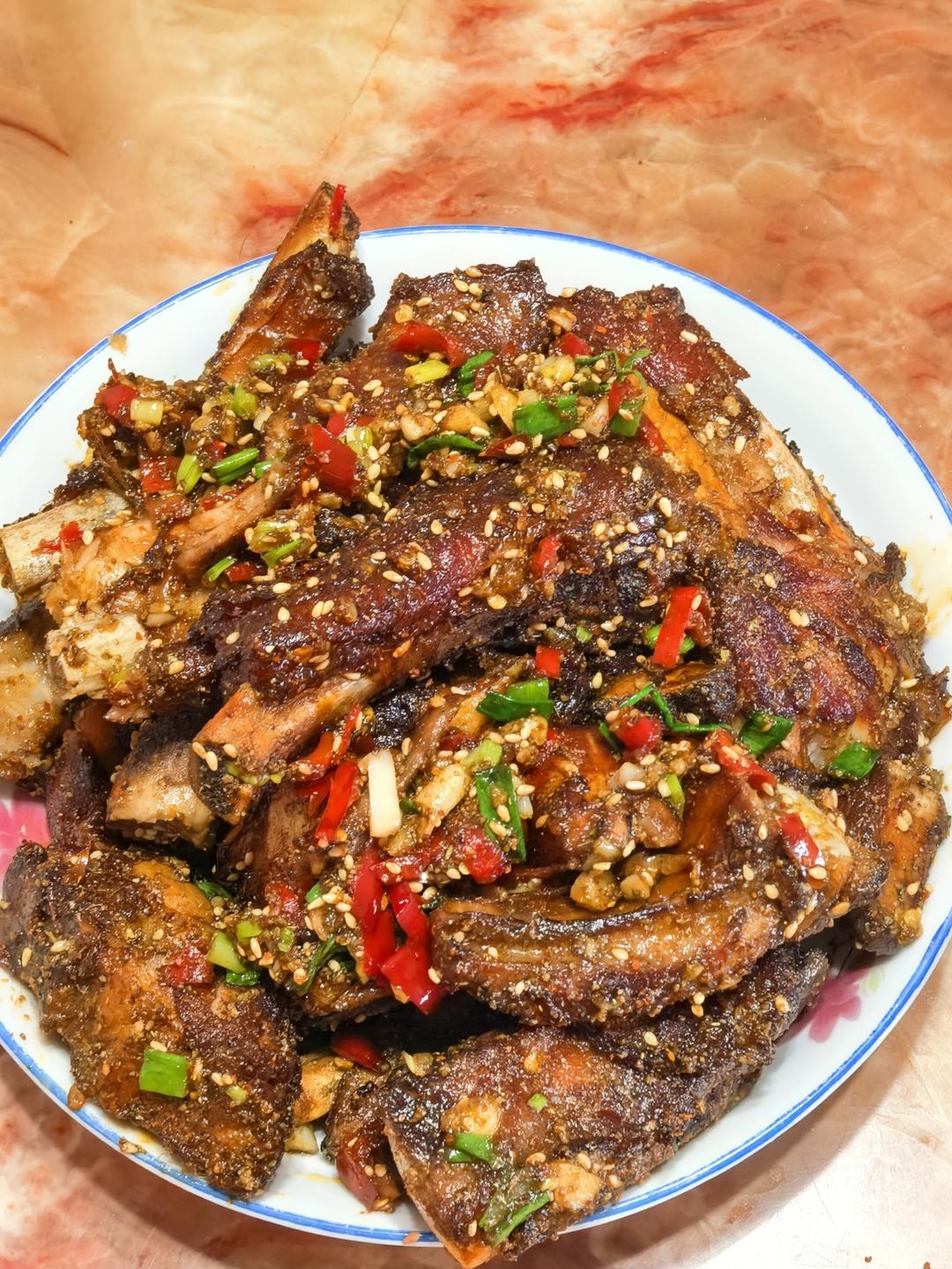 连骨头都不想放过❗蒜香孜然排骨yyds❗