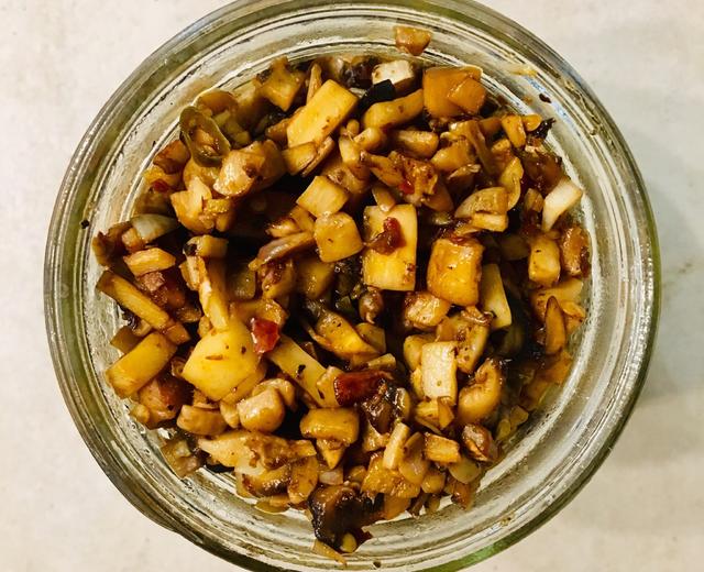 「低碳饮食」
纯素生酮快手香菇杏鲍菇酱的做法