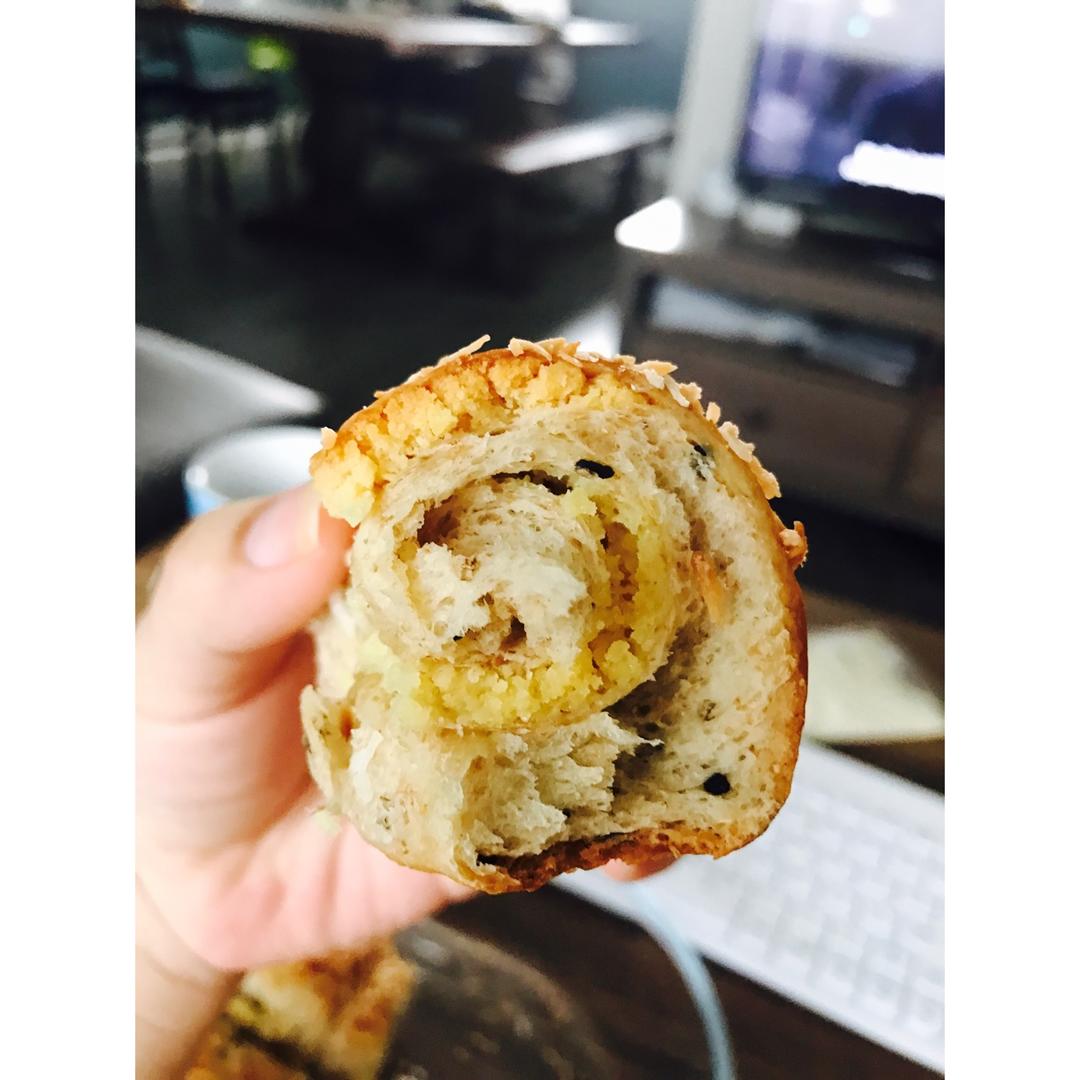 红茶奶酥面包