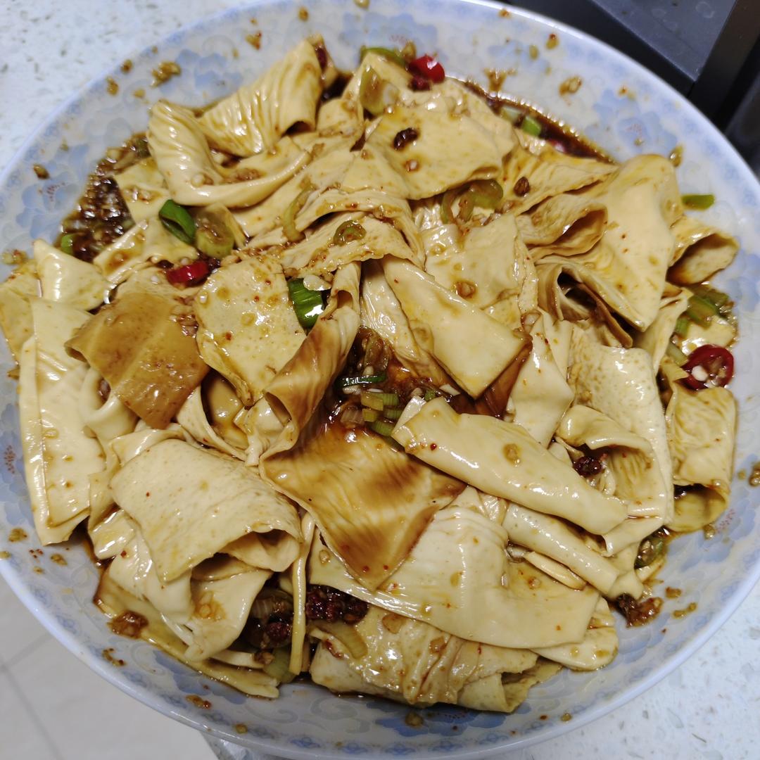 比辣条好吃百倍的香辣豆腐皮‼️香辣过瘾