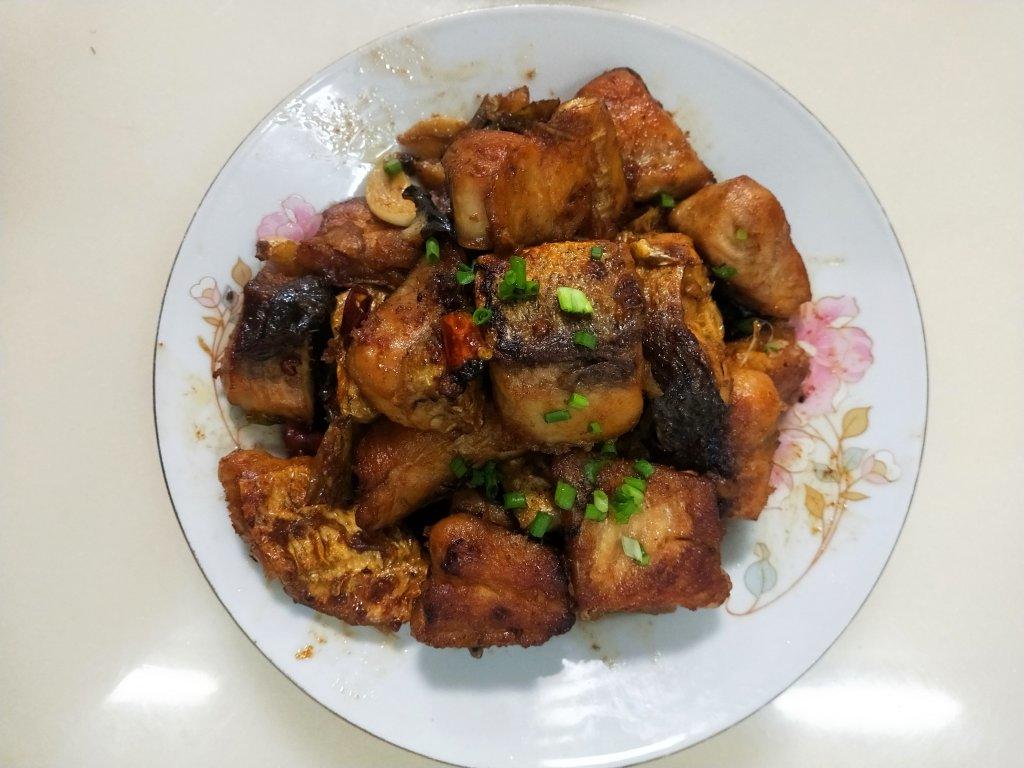 好做又好吃的红烧糍粑鱼块