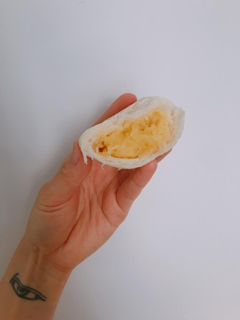 松软香甜的奶黄包，很快就可以搞定。