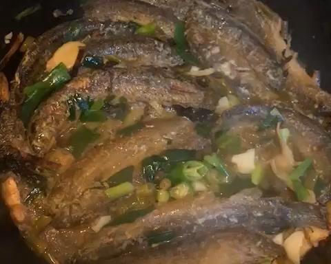 懒人快手做法         简单入味的黄焖泥鳅