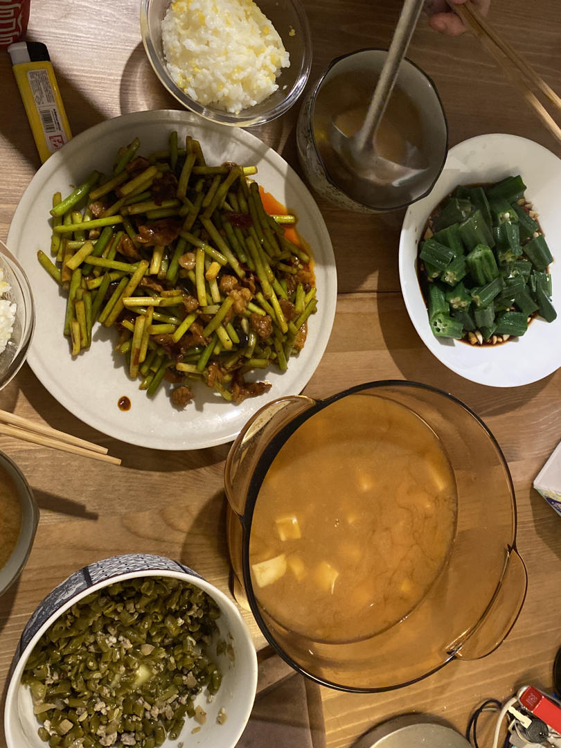 蒜薹炒肉丝