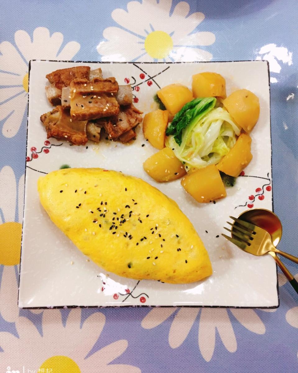 咖喱鸡蛋包饭＋咖喱鸡排饭