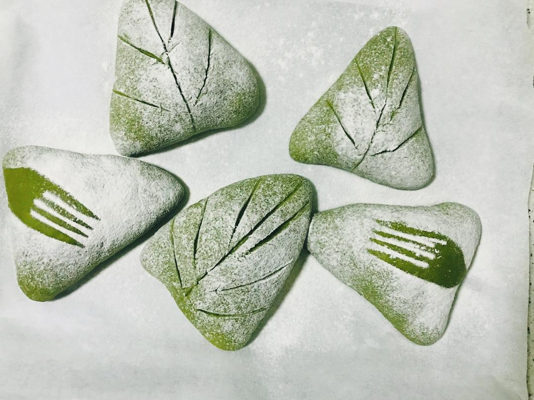 抹茶豆沙奶酪软欧包