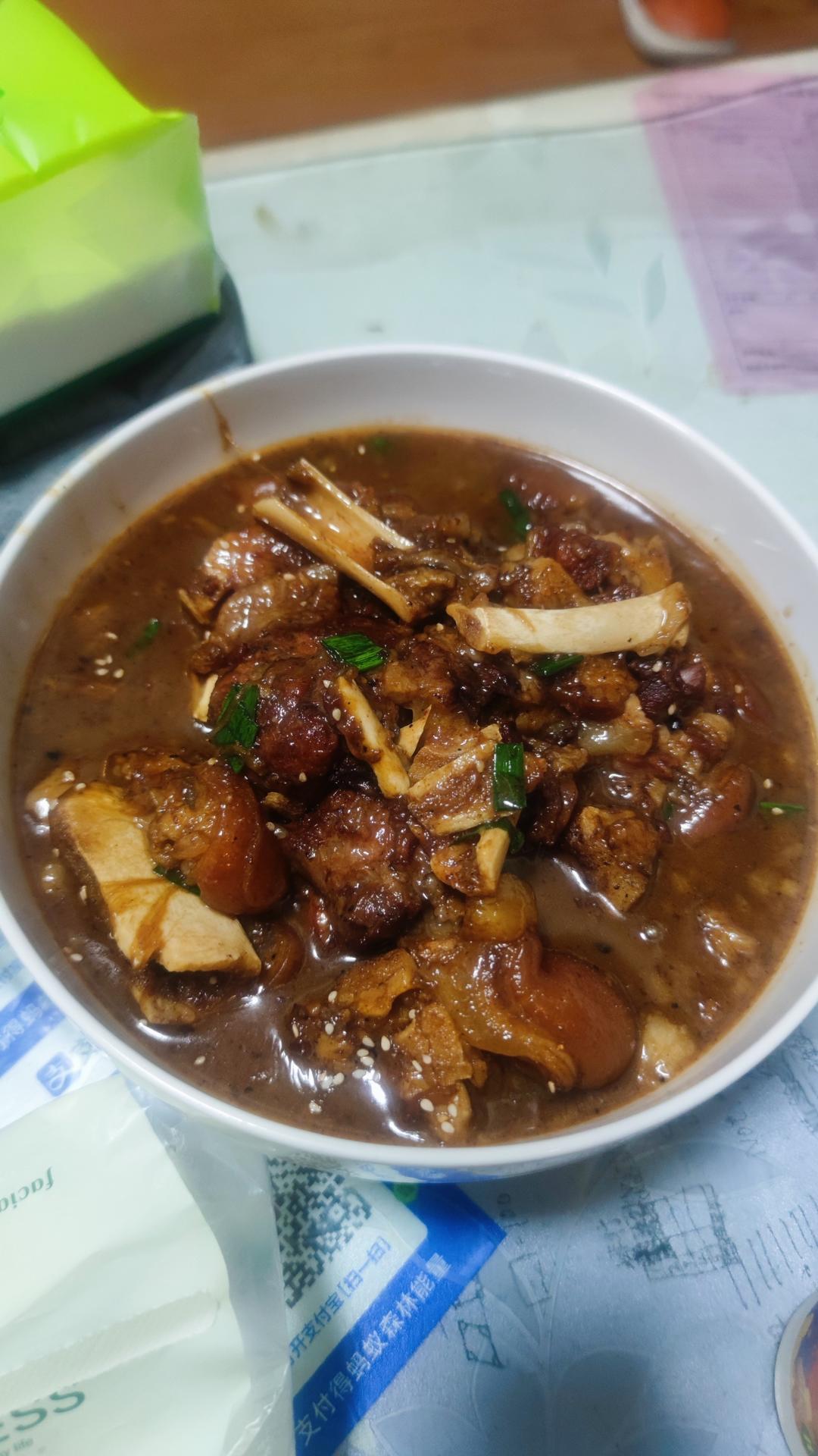 红烧猪蹄，酱香味，超级过嘴瘾的卤猪蹄