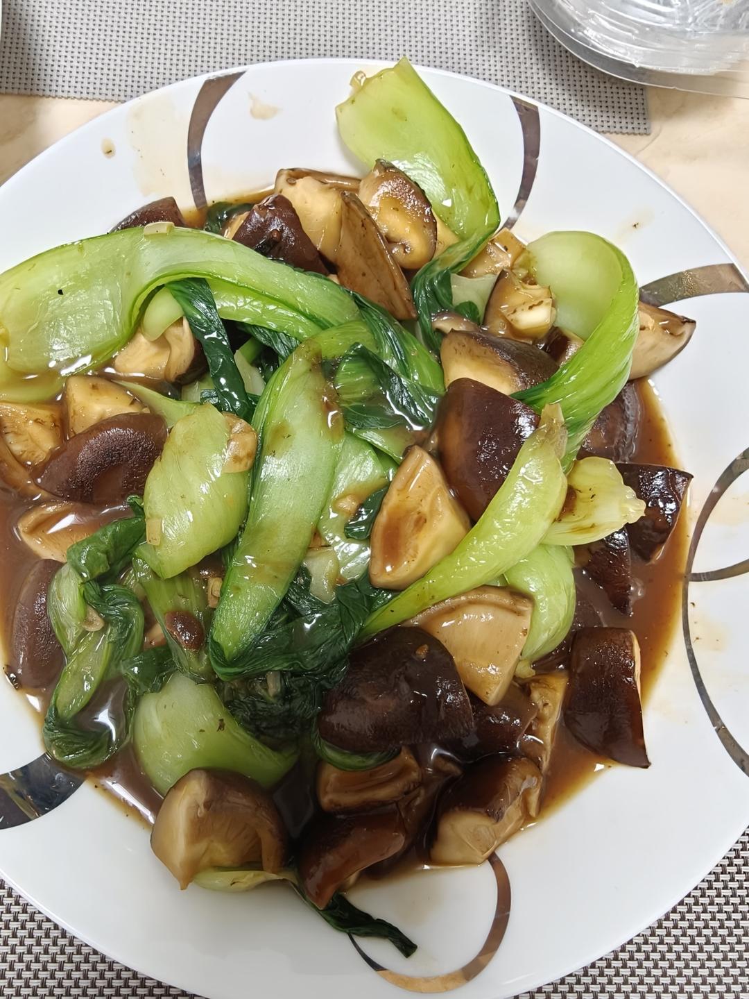 比肉还好吃的——蚝油香菇油菜