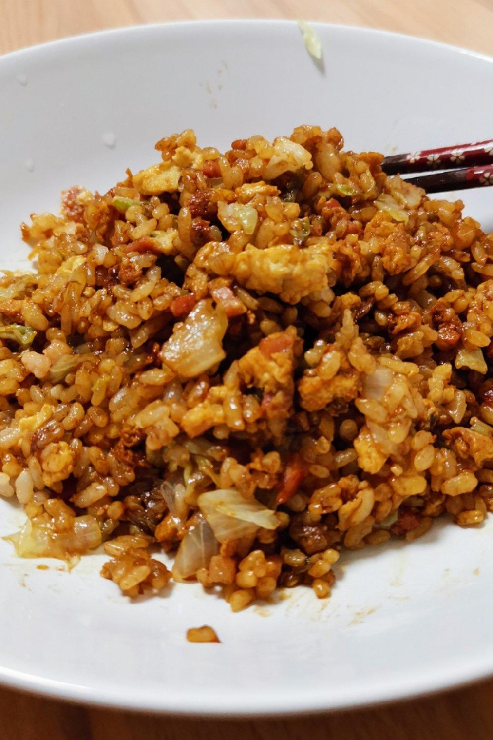 培根酱油炒饭