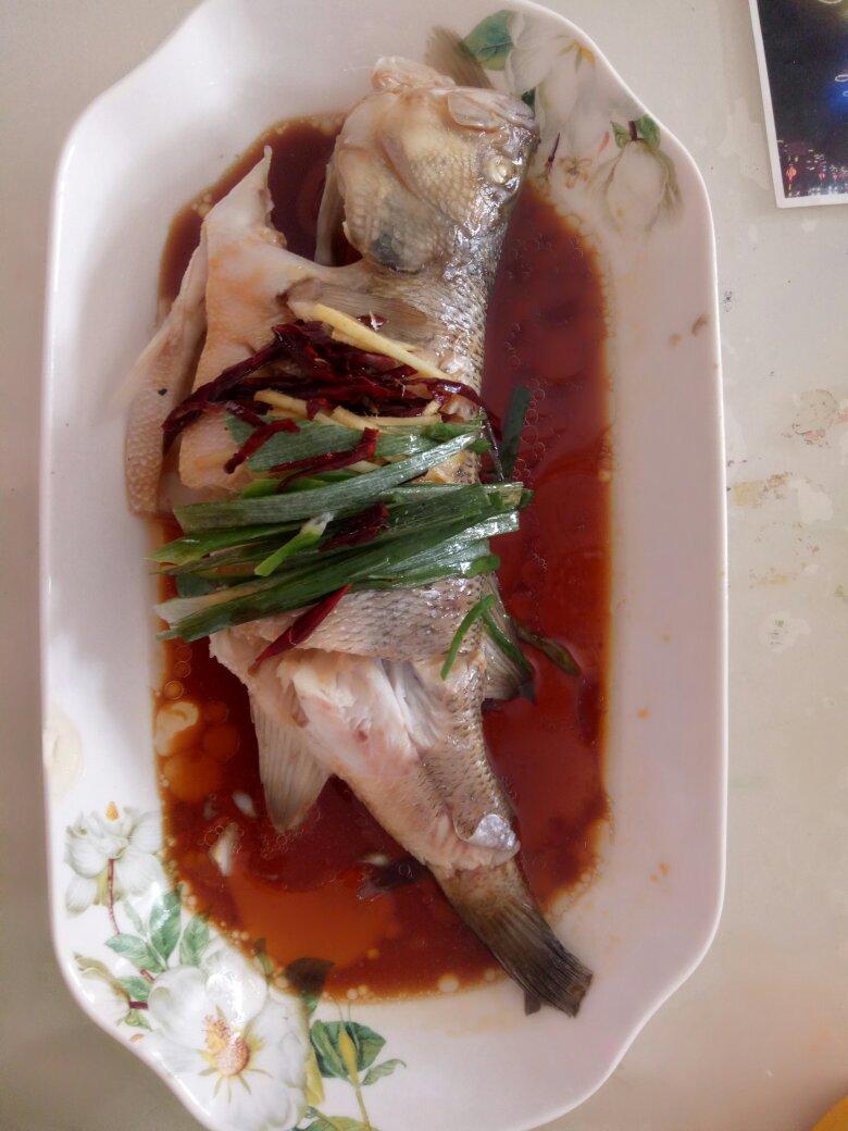 清蒸鲈鱼